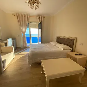 Hotell 3 Vellezerit, Durrës