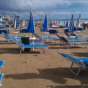 4 Steps From The Sea Durrës